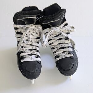 Winnwell Ice Hockey Skates, Size 1